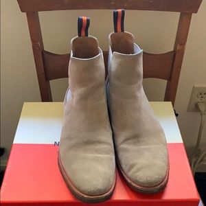 Chelsea boots